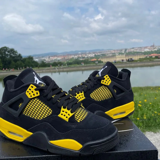 Jordan 4 Yellow Thunder